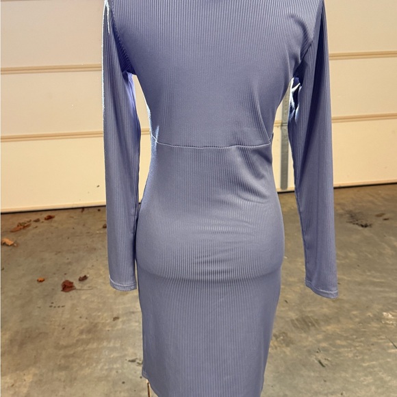 Blue V-Neck Bodycon Dress - Picture 2 of 5